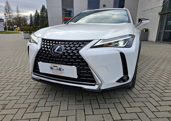 Lexus UX cena 179000 przebieg: 13500, rok produkcji 2022 z Sanok małe 781